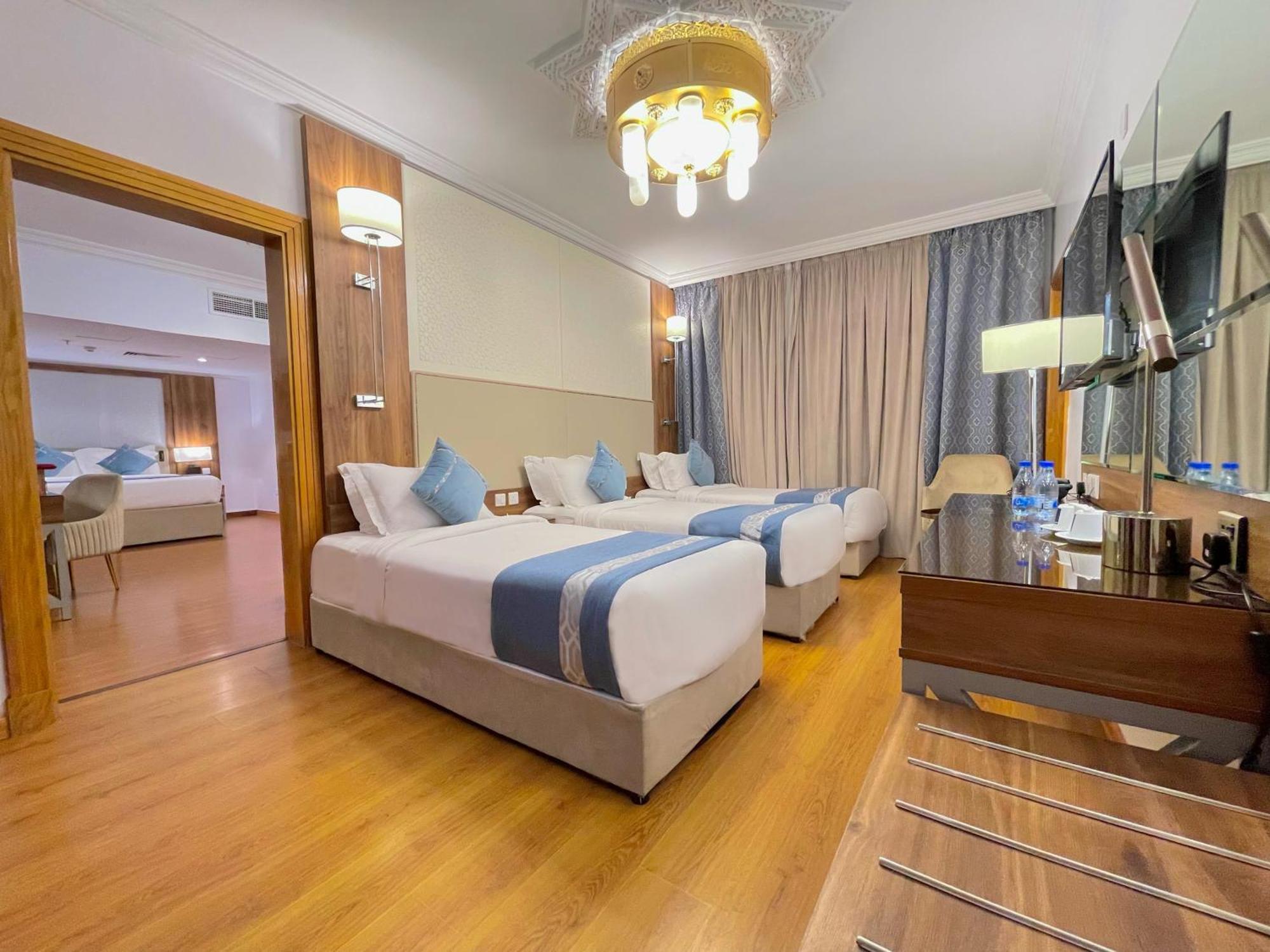 Hotel Al Ritz Al Madinah à Médine Extérieur photo