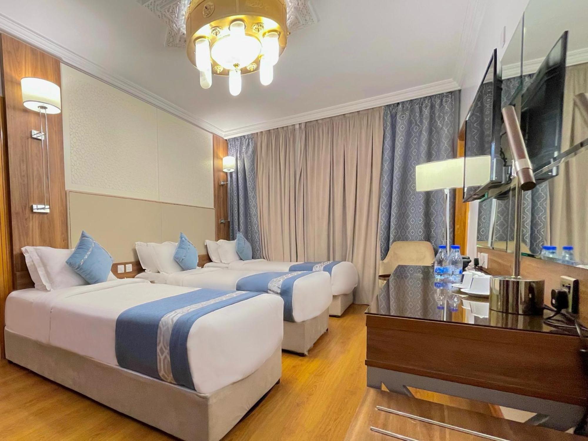 Hotel Al Ritz Al Madinah à Médine Extérieur photo